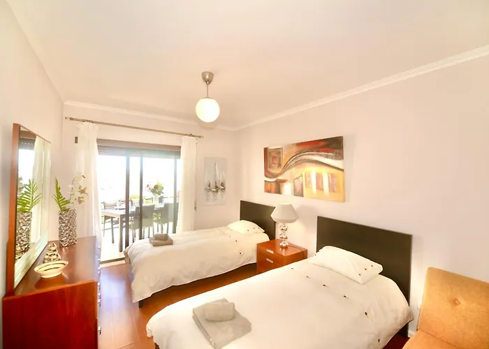 Bay São Martinho do Porto